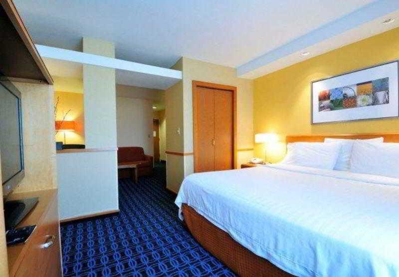 Fairfield Inn & Suites By Marriott Springdale Exterior photo